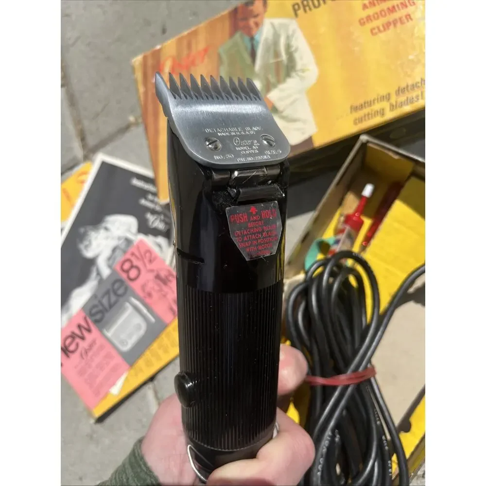 Vintage Oster Professional A5 Single Speed Animal Clippers with Blades